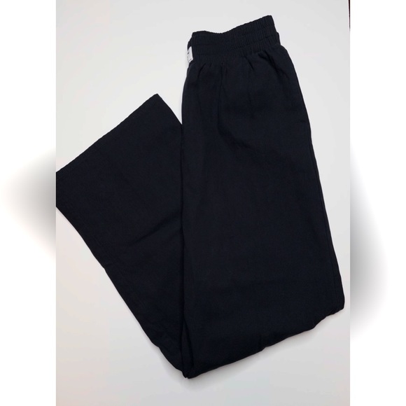 NWT Madison Beer X Boohoo Collab Black Wide Leg Joggers Size Women's US 10 - Picture 3 of 9